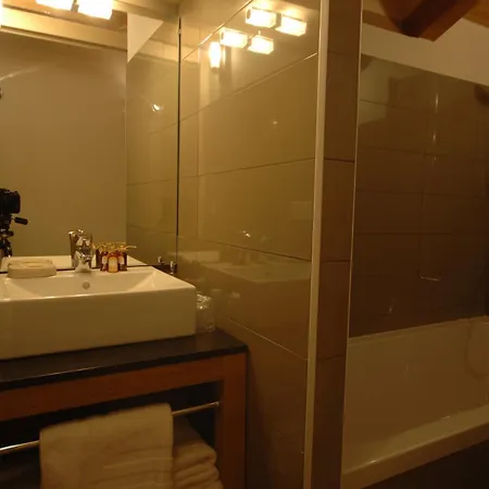Le Monal Hotel 3*