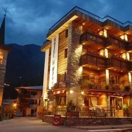 Le Monal 호텔 3*