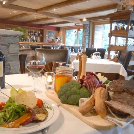 Le Monal 3*